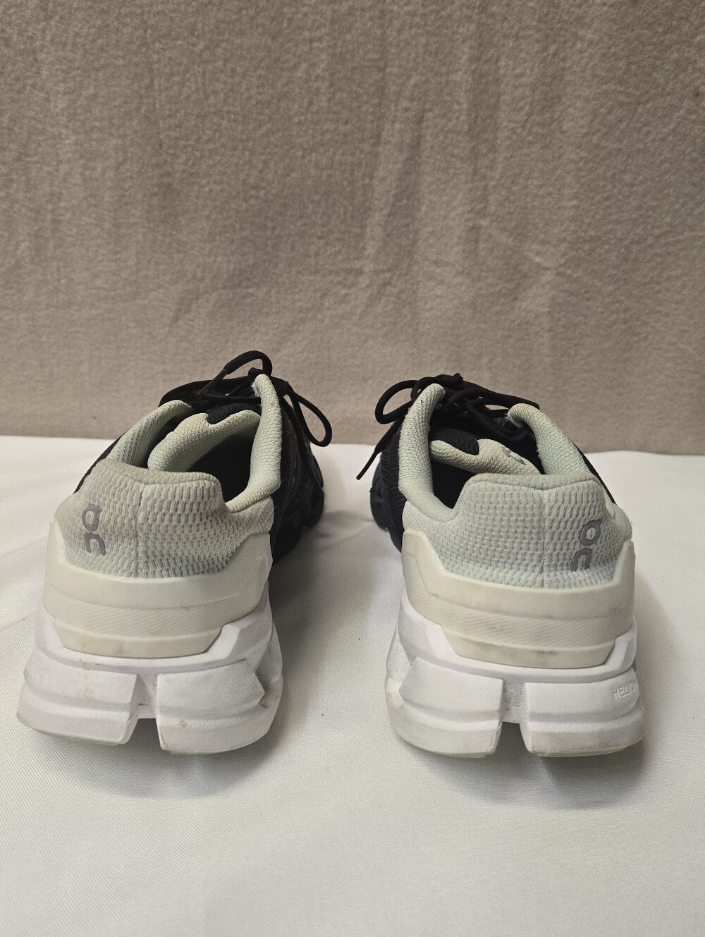 On Cloud Cloudflyer 4 Womens 7.5 Black Mint Green Running Sneakers Active Shoes - Picture 2 of 9